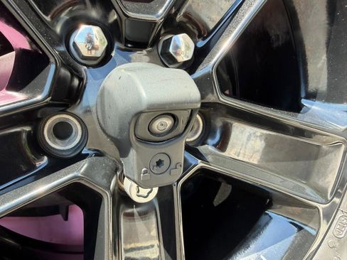 Used 2021 Jeep Wrangler Unlimited Sahara image 16