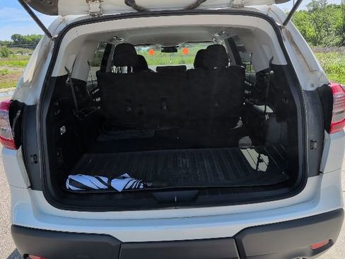 Used 2022 Subaru Ascent Premium image 12