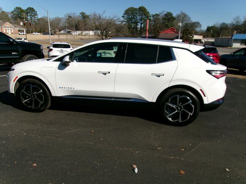 Used 2025 Chevrolet Equinox EV LT image 5