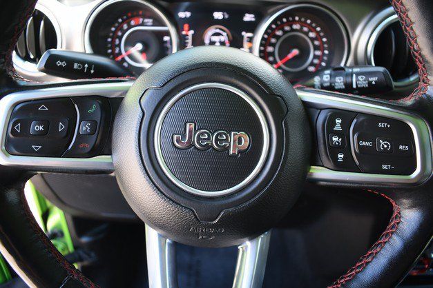 Used 2019 Jeep Wrangler Unlimited Rubicon w/ Dual Top Group AWD/4WD image 30