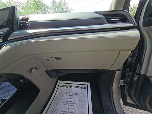 Used 2023 Honda Odyssey Touring image 16