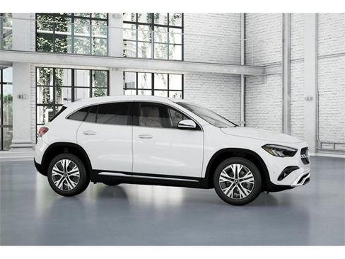 New 2026 Mercedes-Benz GLA 250 4MATIC image 14