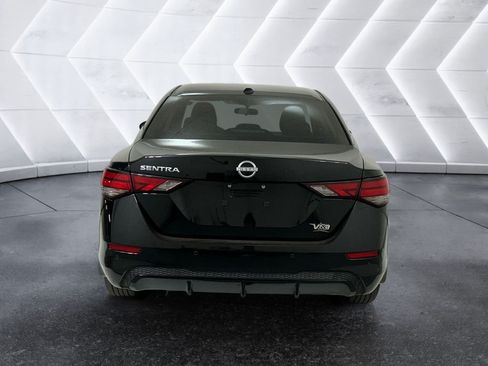 Used 2025 Nissan Sentra SV FWD image 5