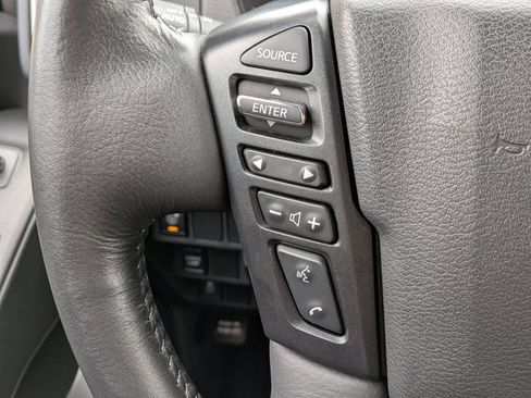 Certified 2024 Nissan Frontier SL w/ Technology Package RWD image 17