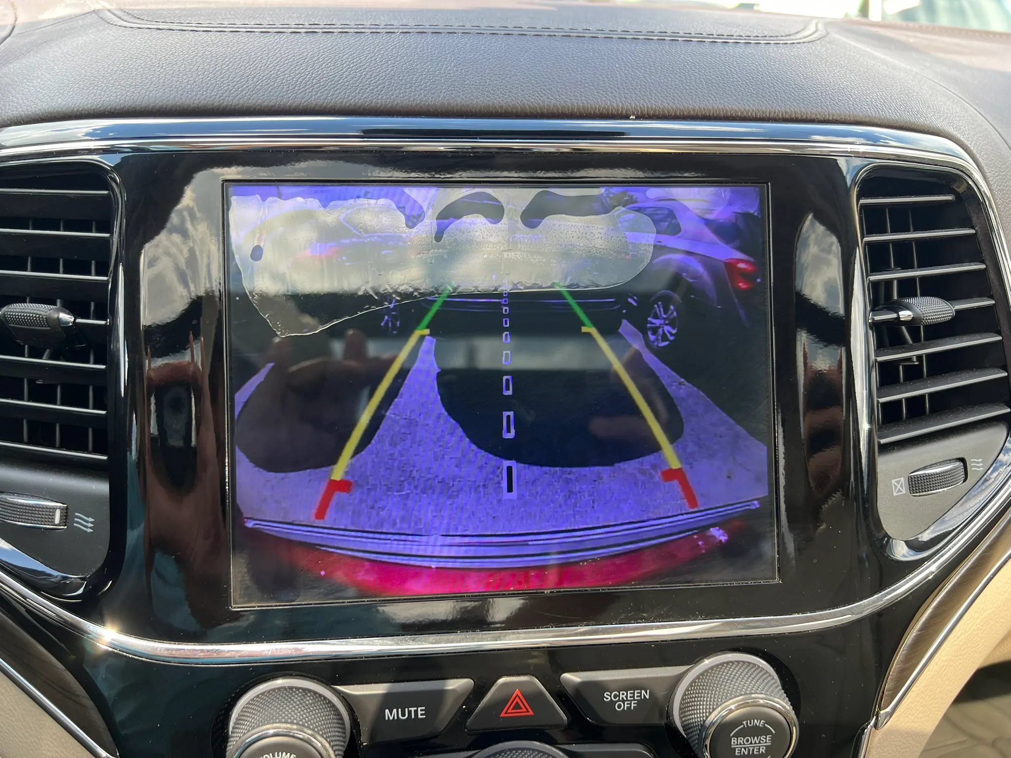 Used 2019 Jeep Grand Cherokee Overland RWD image 15