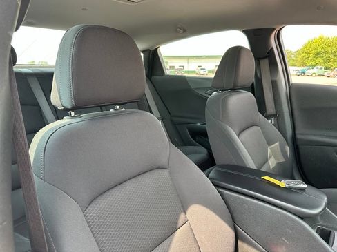 Used 2024 Chevrolet Malibu LT FWD image 30