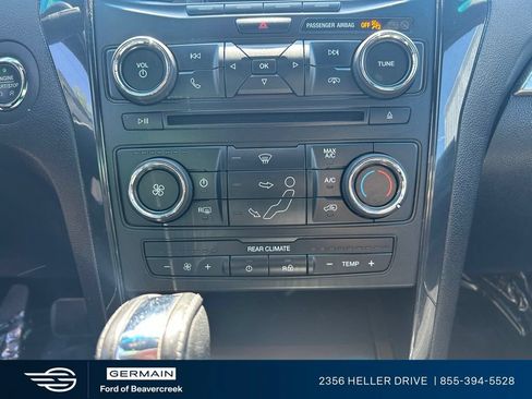Used 2017 Ford Explorer XLT FWD image 19