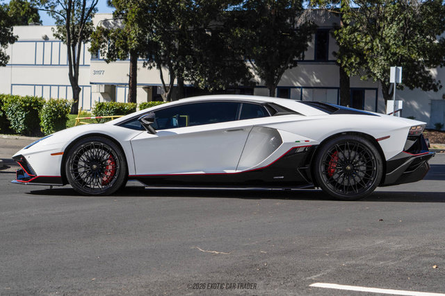 Used 2022 Lamborghini Aventador LP 780-4 Ultimae AWD/4WD image 2