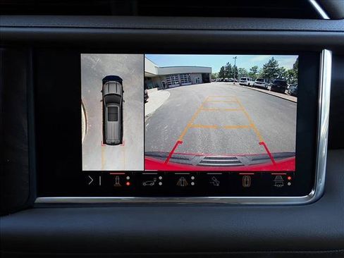 Used 2023 GMC Yukon XL Denali AWD/4WD image 19