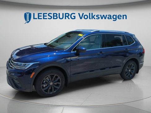 Used 2024 Volkswagen Tiguan SE FWD image 13