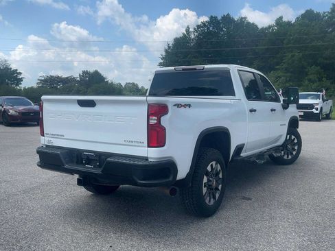 Used 2021 Chevrolet Silverado 2500 Custom w/ Custom Value Package AWD/4WD image 6
