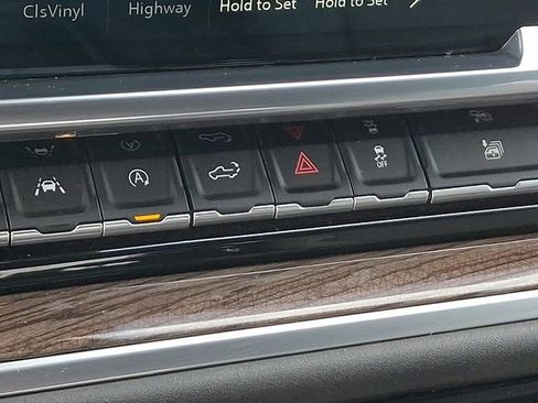 Used 2022 GMC Sierra 1500 Elevation image 29