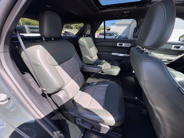 Used 2023 Ford Explorer Timberline w/ Timberline Technology Package AWD/4WD image 32