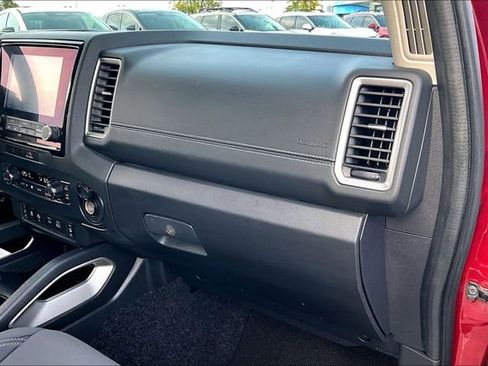 Used 2023 Nissan Frontier SV w/ SV Convenience Package image 16