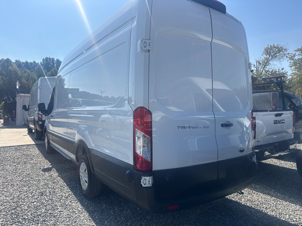 Used 2025 Ford Transit 350 148 High Roof Extended w/ Exterior Upgrade Package RWD image 4