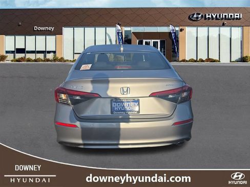 Used 2024 Honda Civic Sport image 4