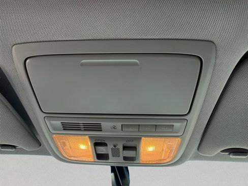 Used 2017 Honda Accord EX-L image 35