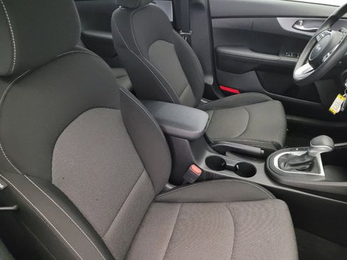 Used 2022 Kia Forte LXS image 21