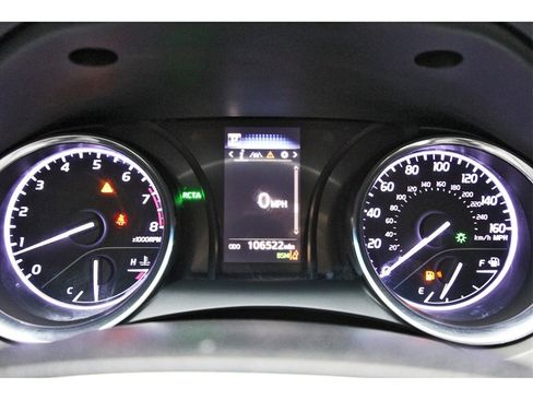 Used 2019 Toyota Camry SE image 12