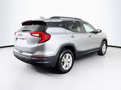 Used 2023 GMC Terrain SLE w/ Driver Convenience Package AWD/4WD image 11