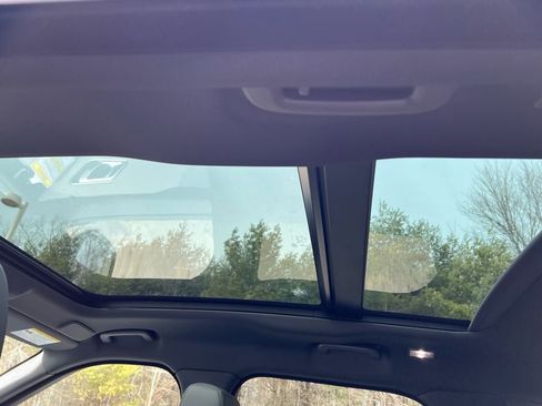 New 2026 Land Rover Range Rover Velar Dynamic SE AWD/4WD image 25