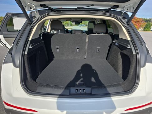 New 2026 Lincoln Corsair Premiere image 12