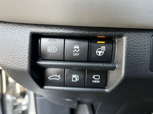 Used 2019 Toyota Avalon Touring w/ Advanced Safety Package image 29