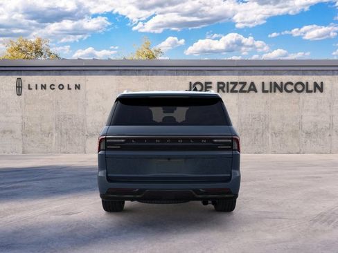 New 2026 Lincoln Navigator Premiere AWD/4WD image 5