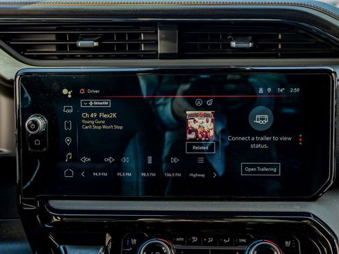 Used 2024 GMC Sierra 1500 AT4 w/ Technology Package image 24