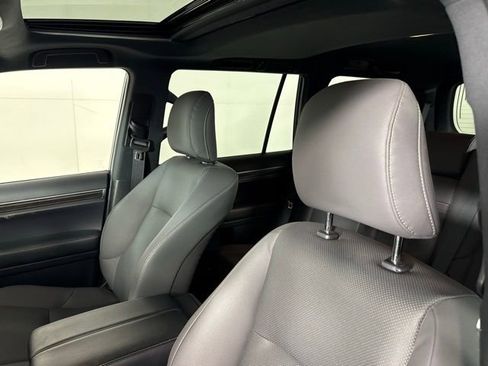 Certified 2023 Lexus GX 460 Premium image 16