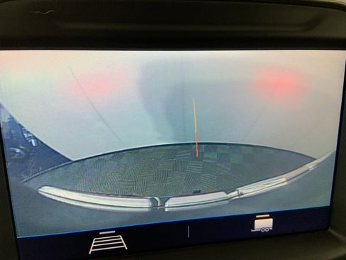 Used 2022 GMC Sierra 1500 Elevation image 14