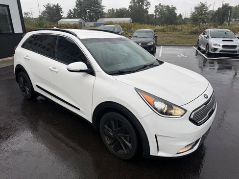 Used 2019 Kia Niro S Touring image 5