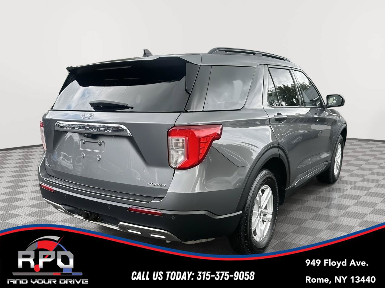 Used 2022 Ford Explorer XLT w/ Equipment Group 202A AWD/4WD image 5