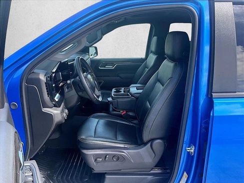 Used 2025 Chevrolet Silverado 1500 LT RWD image 27