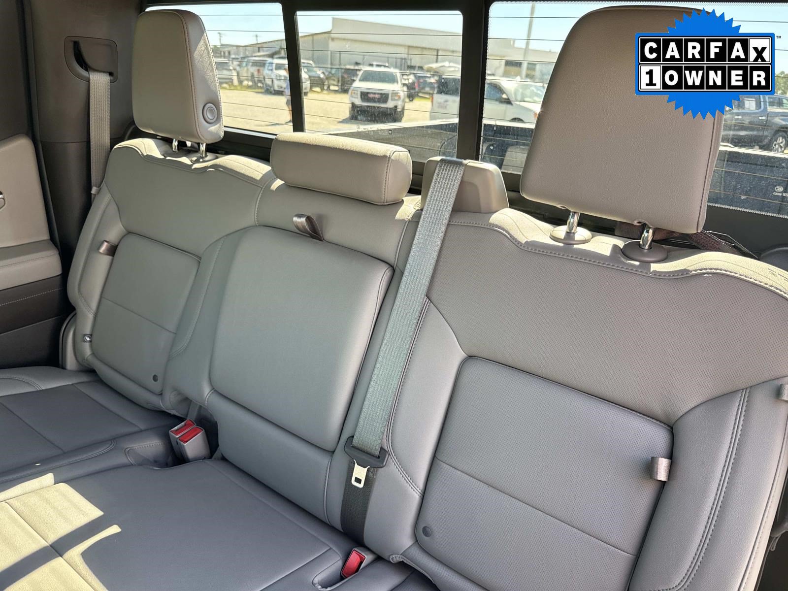 Used 2022 GMC Sierra 1500 SLT w/ SLT Premium Plus Package AWD/4WD image 17