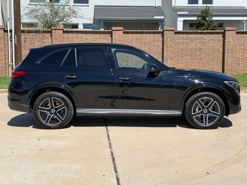 Certified 2025 Mercedes-Benz GLC 300 image 11