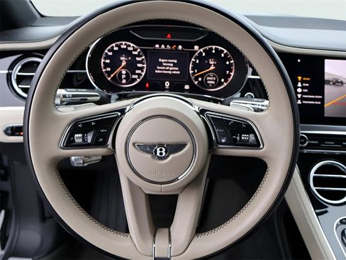 Used 2022 Bentley Continental GT image 32