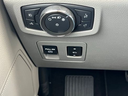 Used 2020 Ford F150 XLT w/ Equipment Group 302A Luxury AWD/4WD image 31