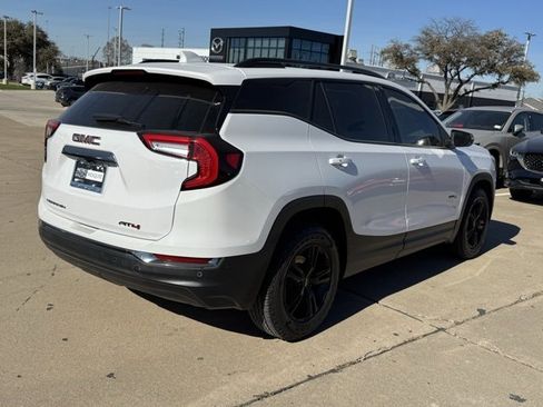 Used 2022 GMC Terrain AT4 image 7