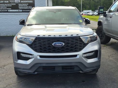 Used 2022 Ford Explorer ST-Line RWD image 2
