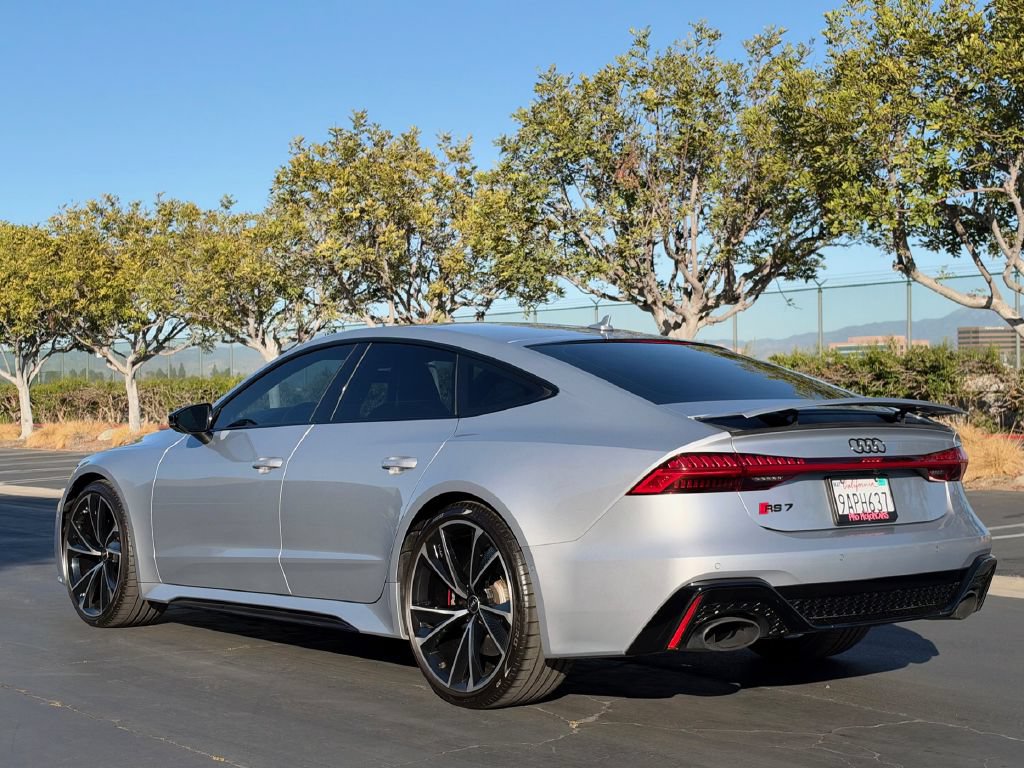 Used 2021 Audi RS 7 Sportback w/ Black Optic Package AWD/4WD image 8