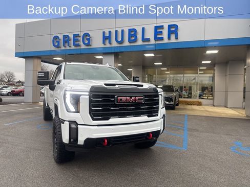 Used 2024 GMC Sierra 2500 AT4 w/ AT4 Preferred Package image 4