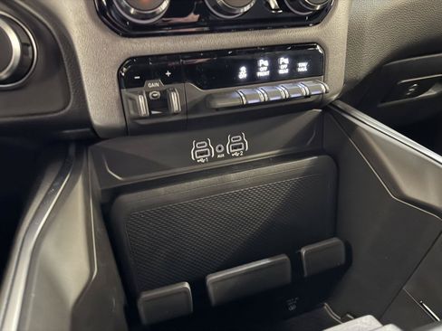 New 2026 RAM 1500 Big Horn AWD/4WD image 18