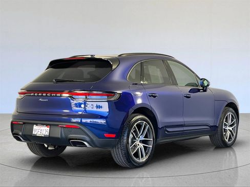 Used 2025 Porsche Macan image 8