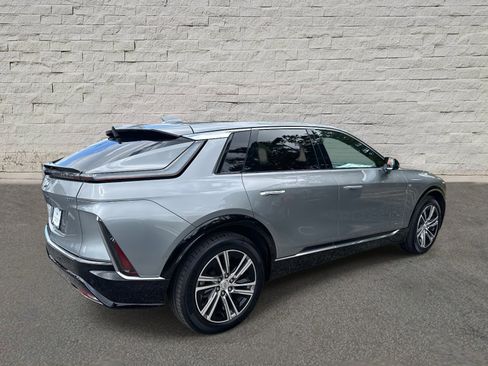 New 2025 Cadillac Lyriq Luxury image 5