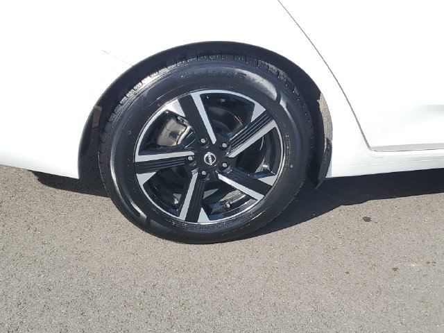 Used 2024 Nissan Sentra SV FWD image 5