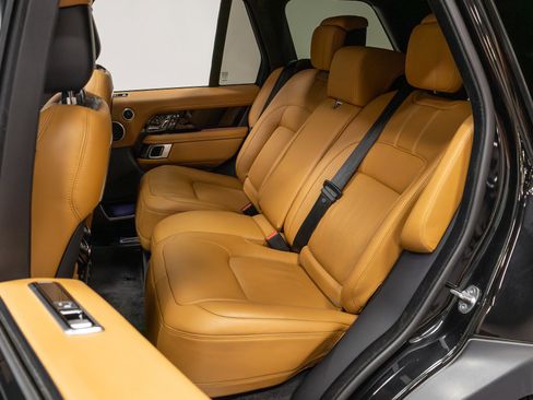 Used 2022 Land Rover Range Rover Autobiography image 67