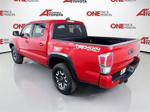 Certified 2022 Toyota Tacoma TRD Off-Road image 5
