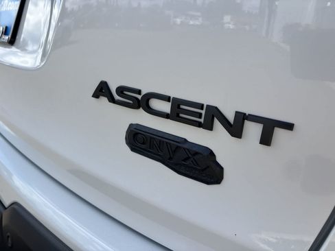 Used 2023 Subaru Ascent Onyx Edition AWD/4WD image 5