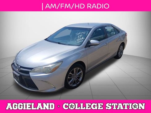 Used 2017 Toyota Camry SE FWD image 6